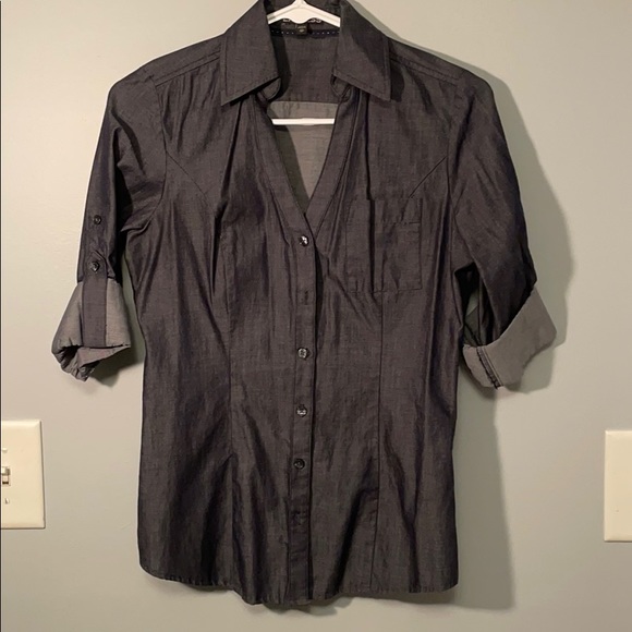 XS express button down with rolled sleeves - Picture 1 of 3
